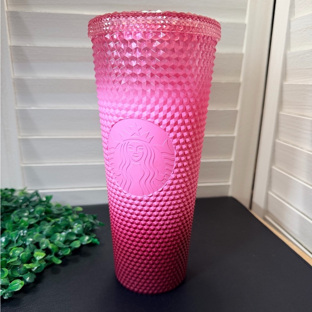 NWT Starbucks Holiday 2022 Waxberry Pink Ombre Studded Tumbler - no straw